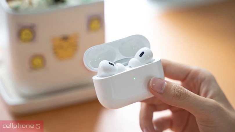 AirPods Pro 2 với chip H2 mang lại trải nghiệm âm thanh sống động