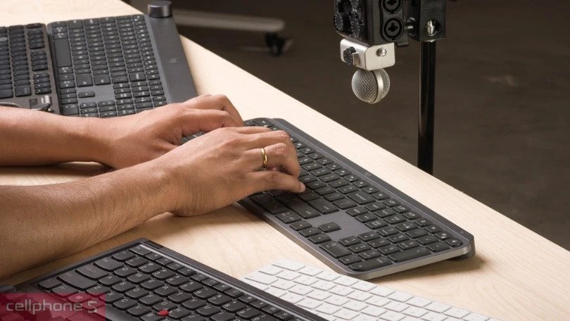 Bàn phím Bluetooth Logitech MX Keys với thiết kế cao cấp