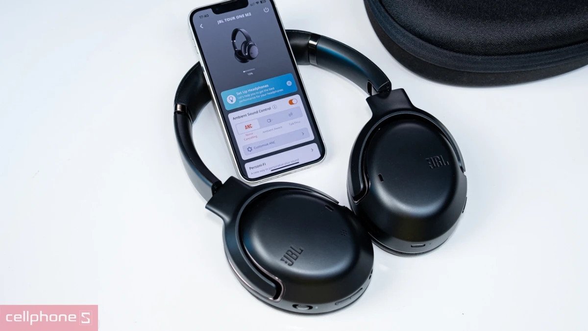 Cảm nhận khi đeo tai nghe chụp JBL
