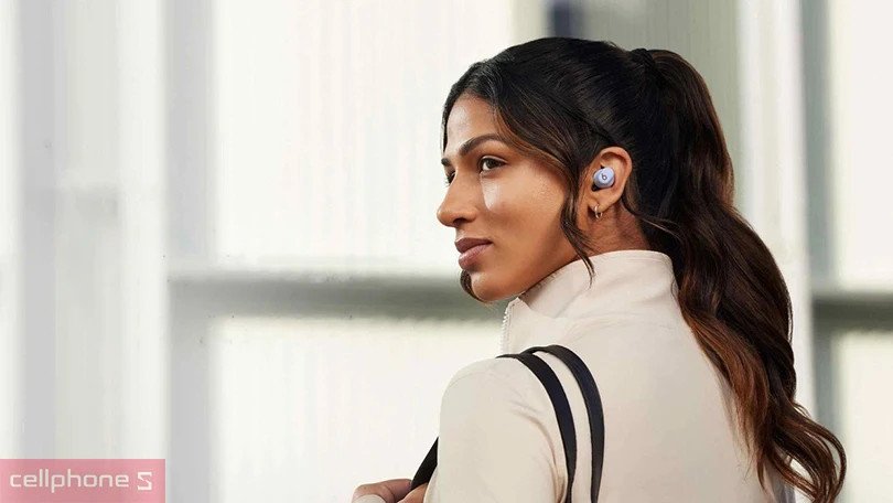 Chất lượng đàm thoại vượt trội của tai nghe Beats Solo Buds