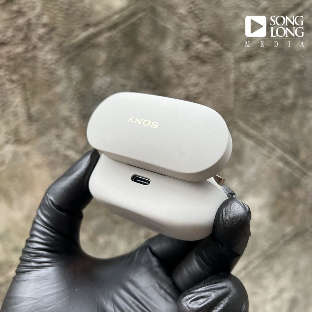 Chíp Sony V1 bên trong tai nghe Sony WF-1000XM4