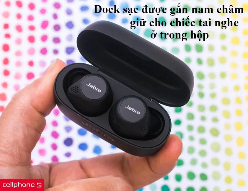 Dock sạc của Jabra Elite 75T với tính năng giữ tai nghe bằng nam châm