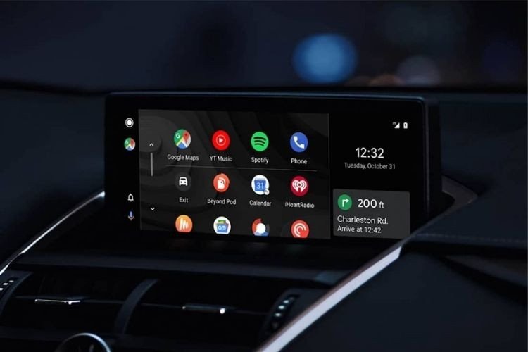giao diện Android Auto trên màn hình ô tô