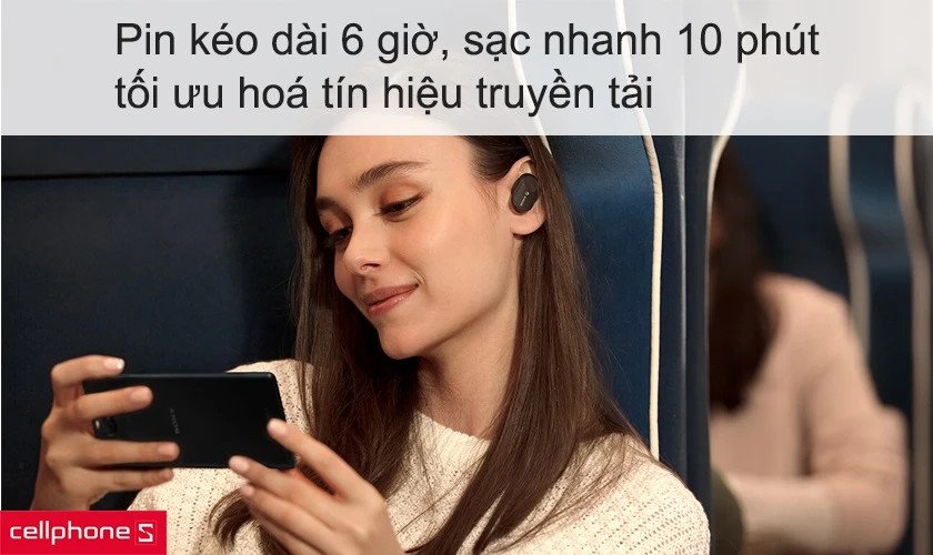 Hộp sạc nhỏ gọn của tai nghe Sony WF-1000XM3 cung cấp thời lượng pin ấn tượng