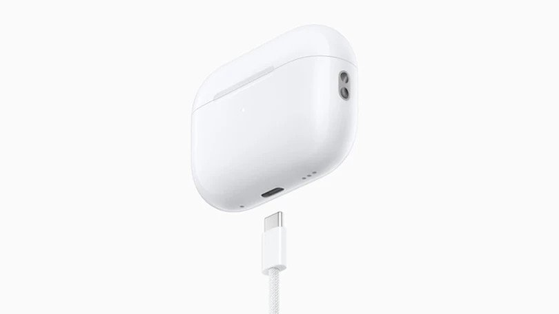 Hộp sạc tai nghe AirPods Pro 2 Type-C với cổng USB-C và khe gắn dây đeo