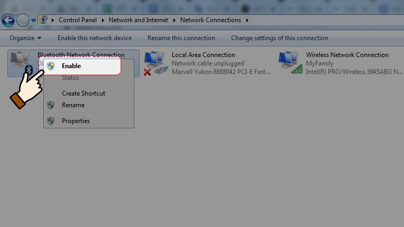 Kích hoạt kết nối mạng Bluetooth trong cài đặt adapter của Windows 7