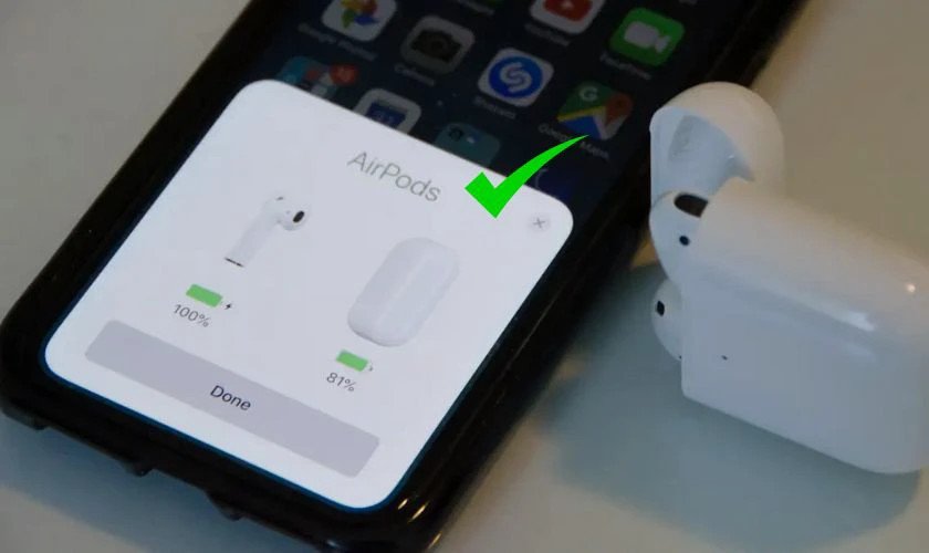 Kiểm tra pin tai nghe Bluetooth để khắc phục lỗi một bên