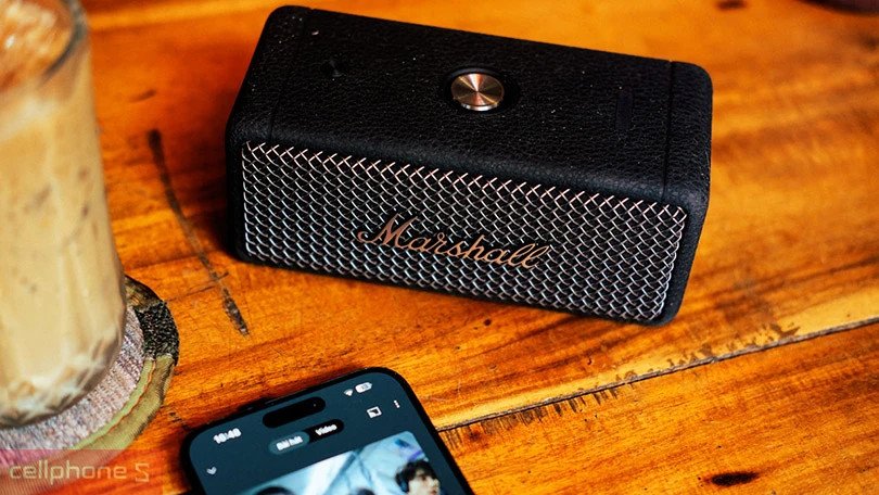 Loa Bluetooth Marshall Emberton II phát nhạc mạnh mẽ với âm thanh 360 độ