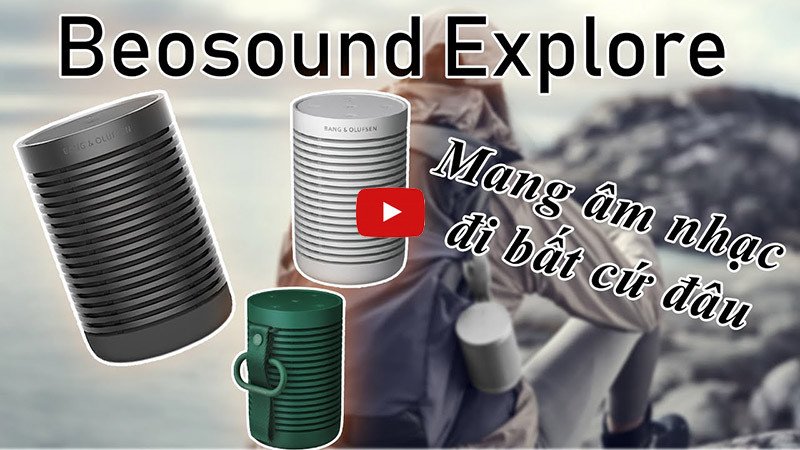 Loa B&amp;O Beosound Explore màu xanh rêu với móc khóa carabiner