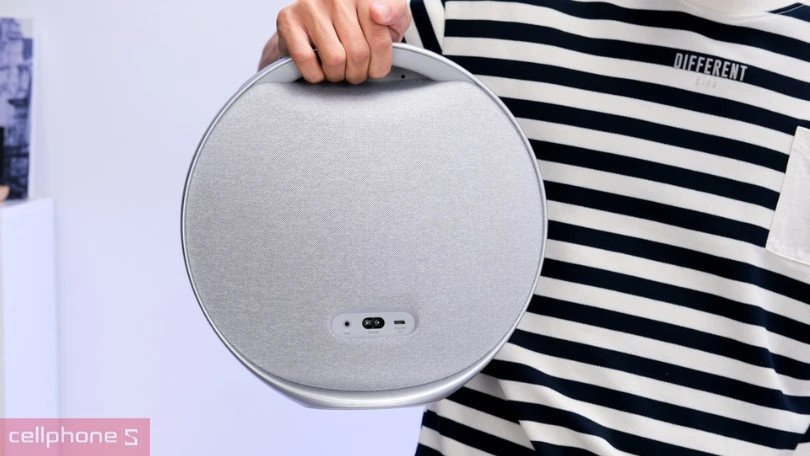 Loa cầm tay bluetooth JBL mang lại âm thanh sống động, cơ động