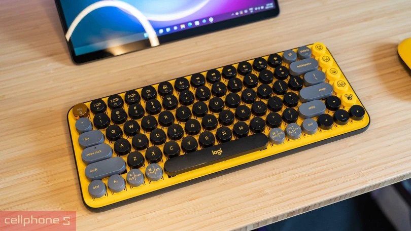 Logitech Bluetooth keyboard nhỏ gọn tiện lợi di chuyển