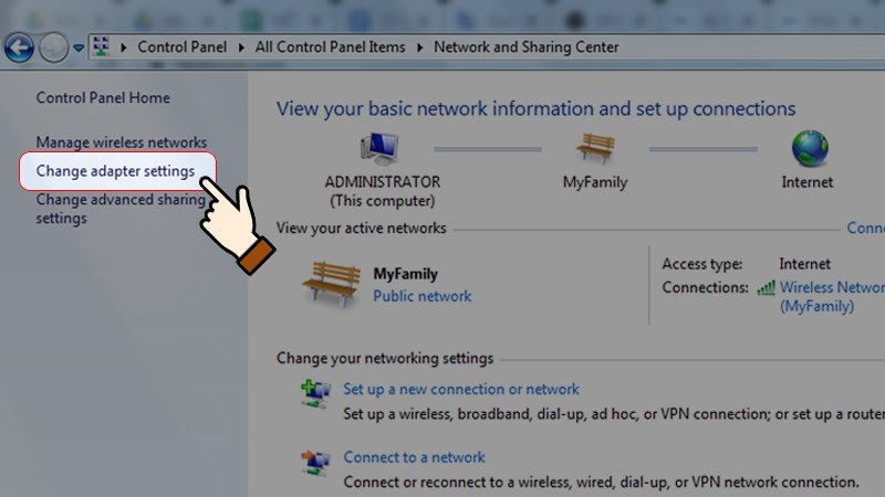 Lựa chọn Change adapter settings để quản lý kết nối Bluetooth trên Windows 7