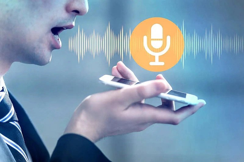 Màn hình Voice Control iPhone hiển thị khi được kích hoạt ngoài ý muốn