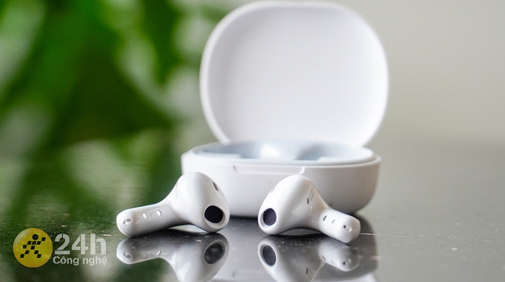 Micrô của tai nghe Redmi Buds 4 Lite với AI hỗ trợ khử ồn cuộc gọi
