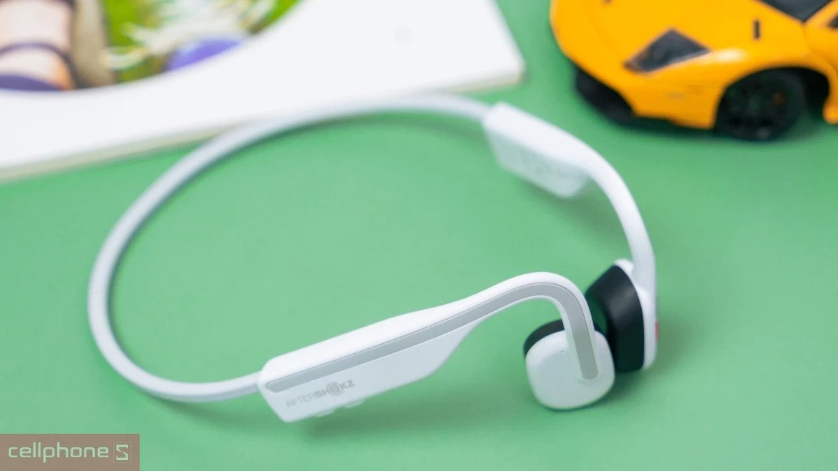 Mô tả cấu tạo tai nghe truyền qua xương Shokz với thiết kế mở