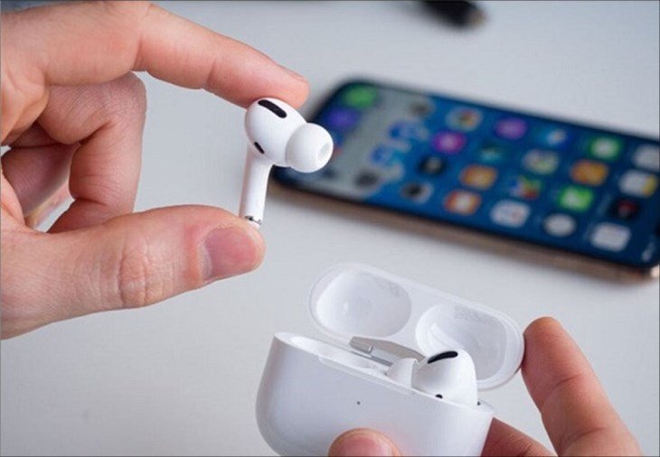 Pin tai nghe Bluetooth bị hỏng cần thay thế