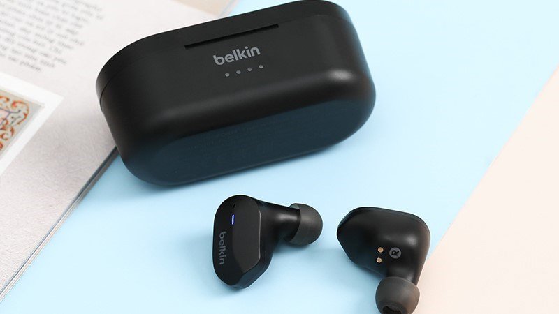 Tai nghe Belkin mang lại âm sắc trong trẻo và âm bass mạnh mẽ