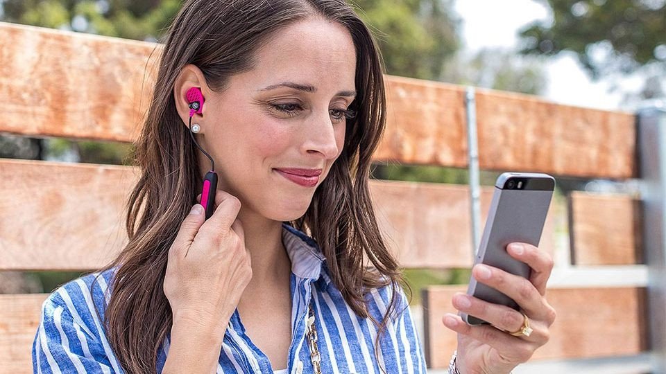 Tai nghe Bluetooth JLab Metal Rugged