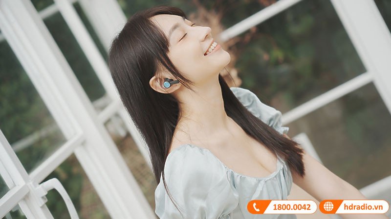 Tai nghe B&amp;O Beoplay EX màu đen sang trọng