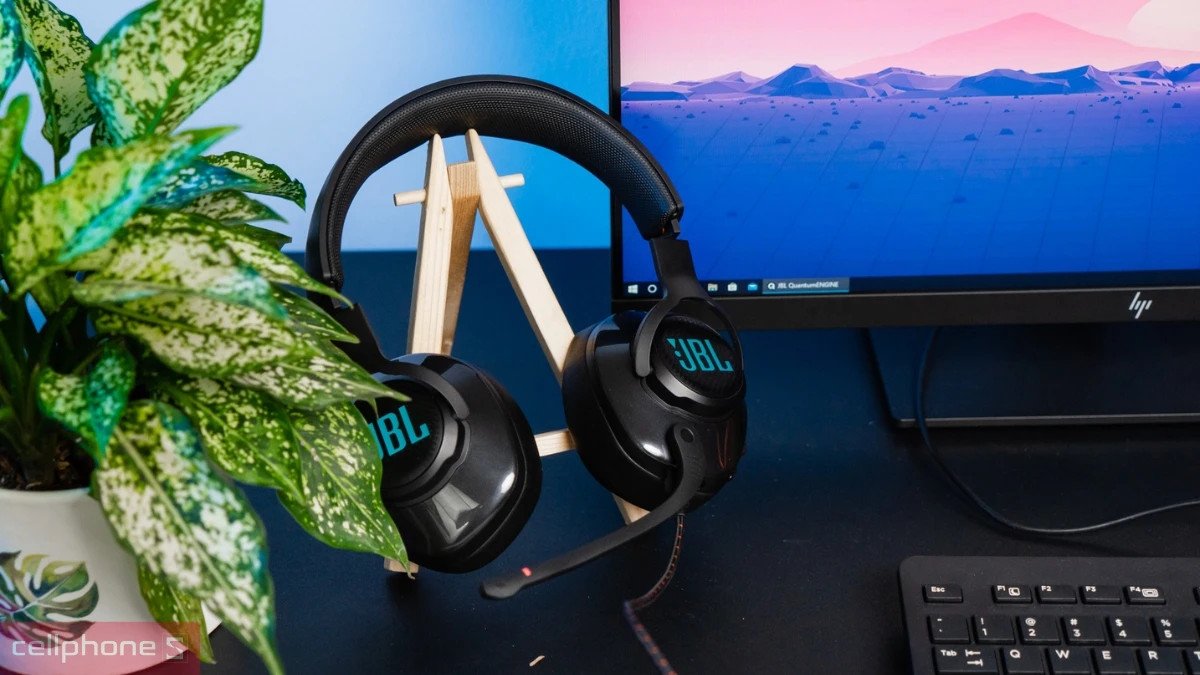 Tai nghe chụp JBL có dây