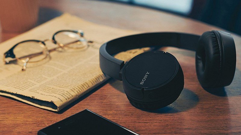 Tai nghe chụp tai Sony MDR-ZX110AP có thể gập gọn, phong cách hiện đại