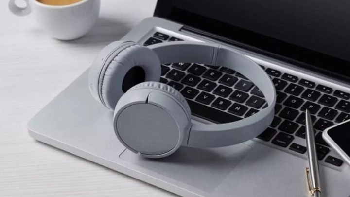 Tai nghe dây gaming với micro chống ồn tích hợp