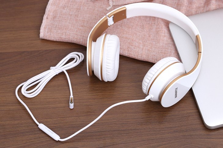 Tai nghe in-ear minh họa nguyên lý chống ồn thụ động bằng cách cách ly vật lý