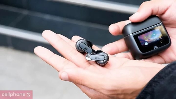 Tai nghe không dây Bluetooth với thiết kế nhỏ gọn, biểu tượng cho sự tiện lợi.
