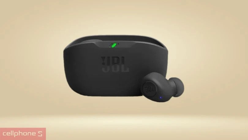 Tai nghe không dây JBL, âm bass mạnh mẽ và thiết kế trẻ trung, phù hợp với người dùng năng động.