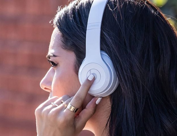 Thiết kế sành điệu của tai nghe Beats Solo 3 Wireless