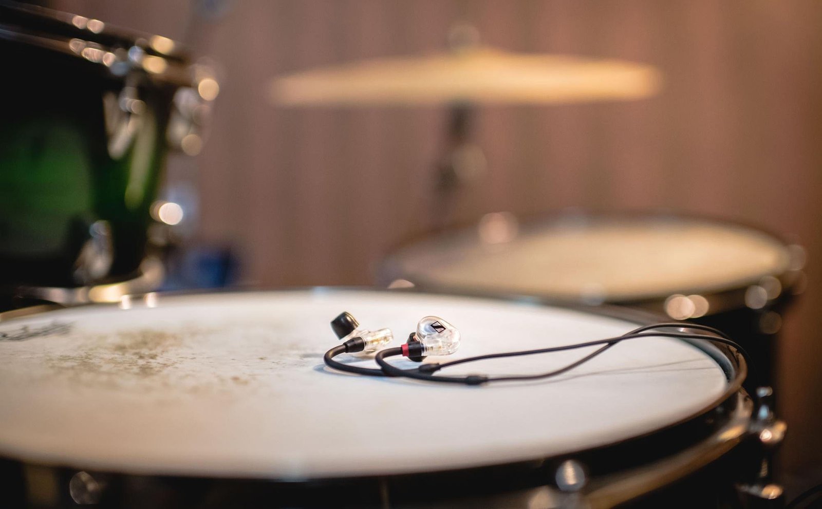 Đánh Giá Chi Tiết Tai nghe Sennheiser IE 40 Pro: Sự Lựa Chọn Hoàn Hảo