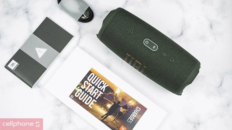 Cận cảnh củ loa Racetrack-shaped driver của loa bluetooth JBL Charge 5