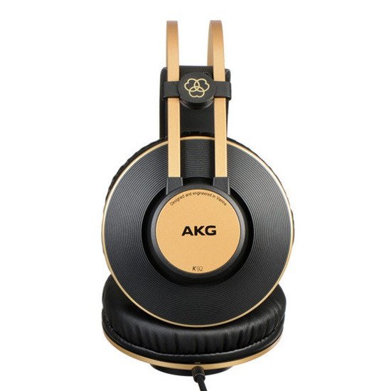 Cận cảnh driver 40mm của tai nghe kiểm âm AKG K92