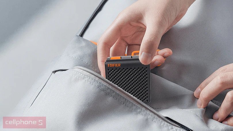 Cận cảnh thiết kế lưới tản nhiệt và mặt trước của loa không dây Edifier MP85