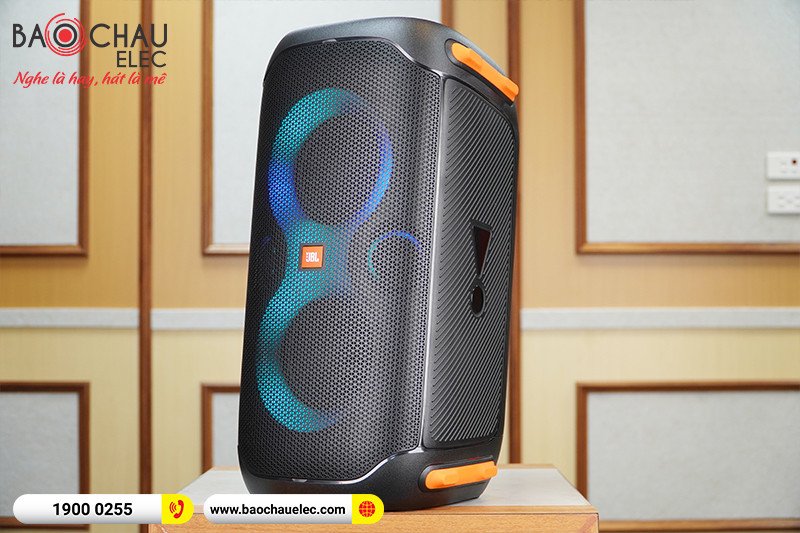 Chi tiết mặt trước loa bluetooth JBL PartyBox 110 với lưới tản nhiệt chắc chắn