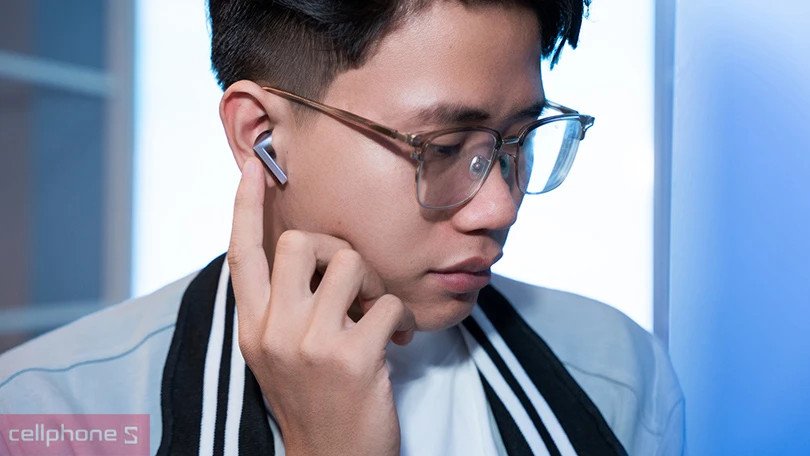 Cử chỉ điều khiển tai nghe Samsung Buds Pro 3 thông qua thao tác chạm vuốt