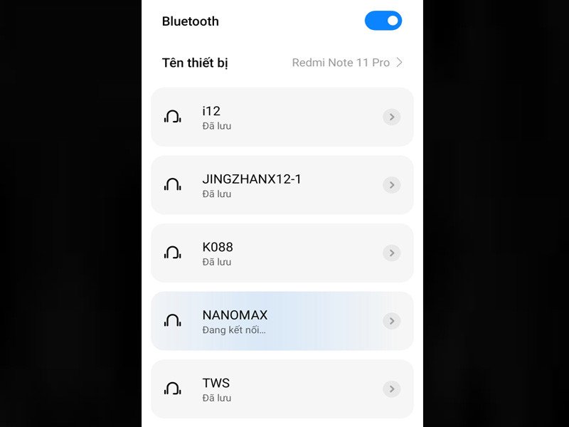 Giao diện cài đặt Bluetooth trên điện thoại, minh họa quy trình ngăn chặn kết nối loa Bluetooth từ xa.