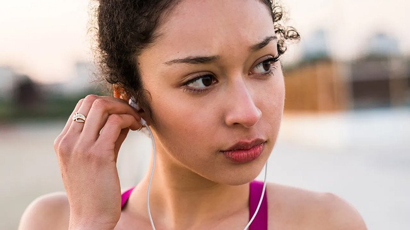 Hạn chế độ bám của tai nghe earbuds cần lưu ý