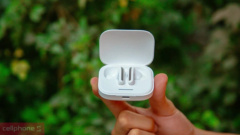 Hệ thống micro kép với công nghệ chống ồn gió trên tai nghe Redmi Buds 5
