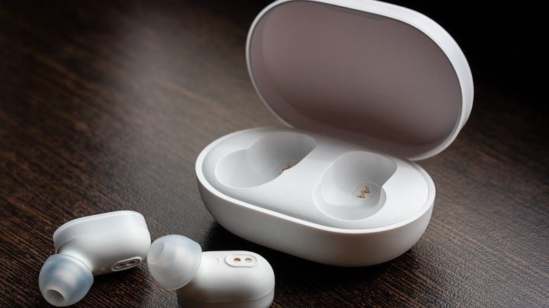 Hướng dẫn cách reset tai nghe Bluetooth chỉ có nút nguồn bằng cách nhấn giữ