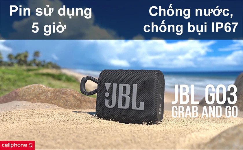 Loa bluetooth JBL Go 3 đang ngâm trong nước, minh họa khả năng chống nước và bụi IP67 bền bỉ
