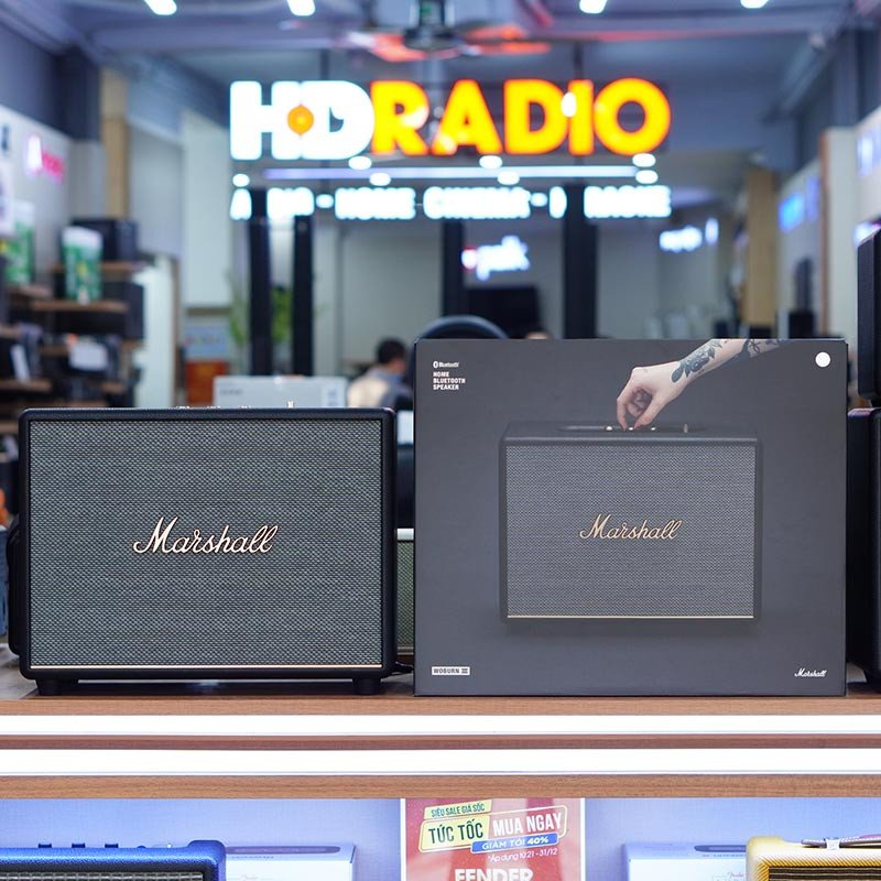 Loa Marshall Woburn 3 với phong cách vintage đặc trưng