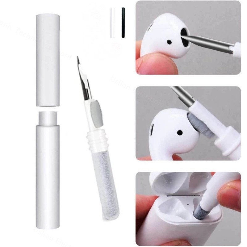 Minh họa cách vệ sinh tai nghe không dây bằng tăm bông để loại bỏ bụi bẩn.