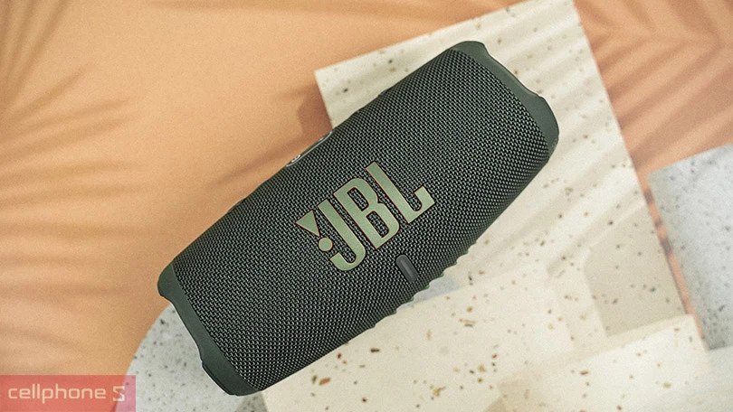 Nâng tầm bữa tiệc âm nhạc với công nghệ PartyBoost trên loa bluetooth JBL Charge 5