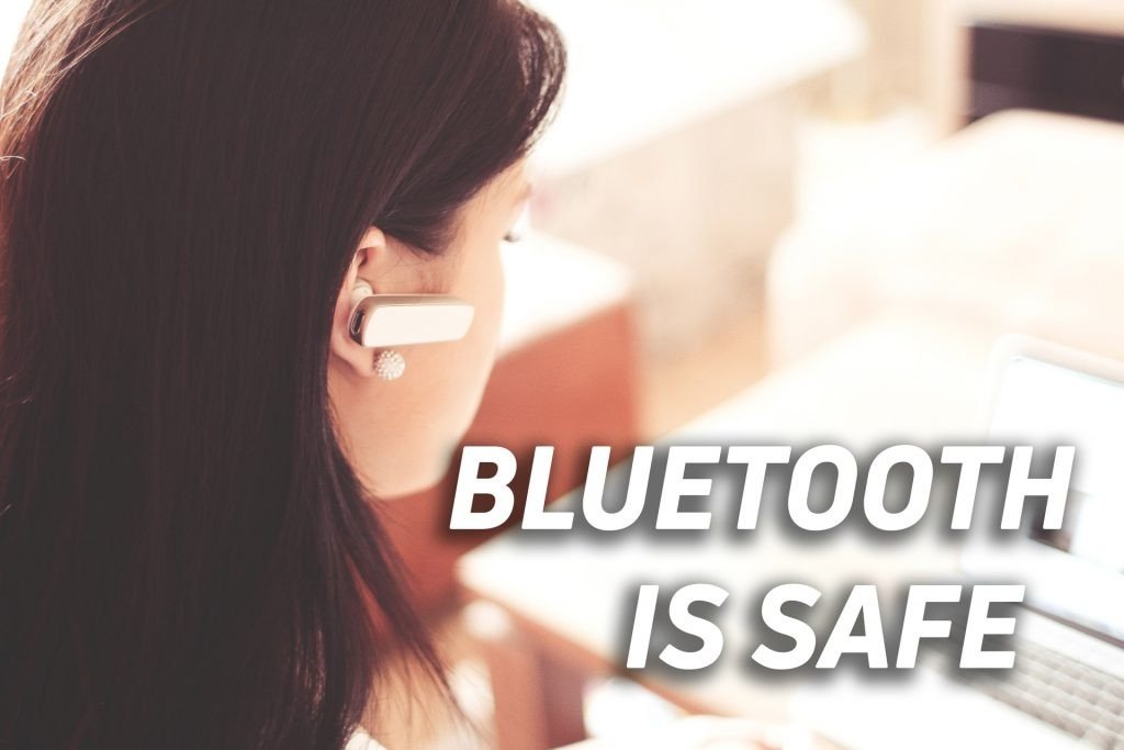 Người dùng thoải mái sử dụng tai nghe Bluetooth an toàn cho sức khỏe