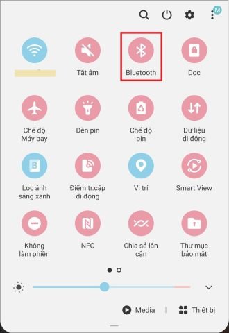 Nhấn giữ biểu tượng Bluetooth trên điện thoại để mở cài đặt kết nối tai nghe