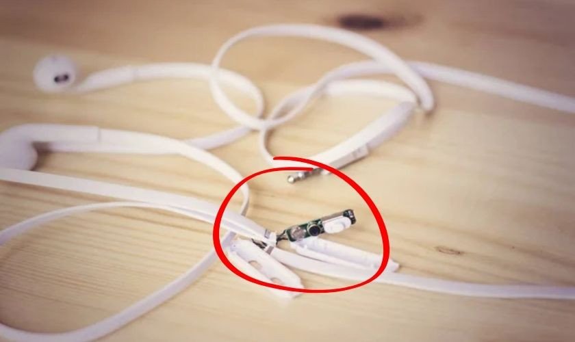 Phân tích các nguyên nhân khiến iPad không thể tắt chế độ tai nghe, từ phần mềm đến phần cứng