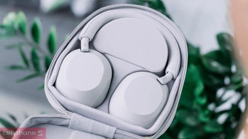 Tai nghe chụp đầu Sony với công nghệ chống ồn hàng đầu