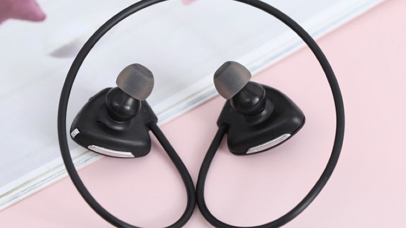 Tai nghe in-ear nhỏ gọn, cách âm hiệu quả