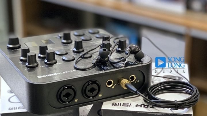 Tai nghe kiểm âm nhét tai Takstar TS-2260 với thiết kế công thái học và jack mạ vàng